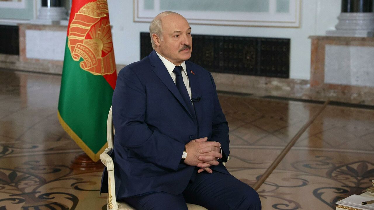 Лукашенко заявил об едином Отечестве от Бреста до Владивостока.