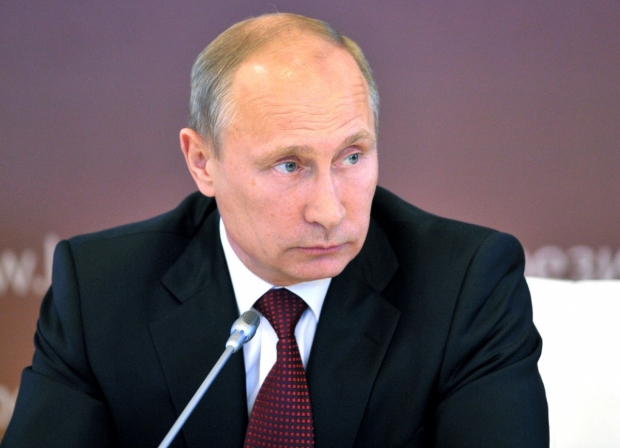 Preşedintele rus a făcut acest anunţ joi, în timpul unei reuniuni a Guvernului, în condiţiile în care Rusia sărbătoreşte Crăciunul pe rit vechi, la 7 ianuarie.