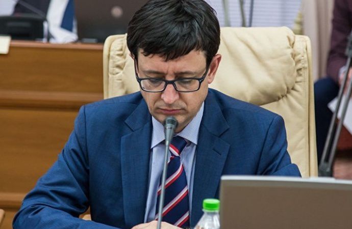 Министр финансов опроверг утверждения о том, что повышение пенсионного возраста является условием МВФ, и сообщил, что с 2017 года пенсионеры будут получать увеличенные пенсии.