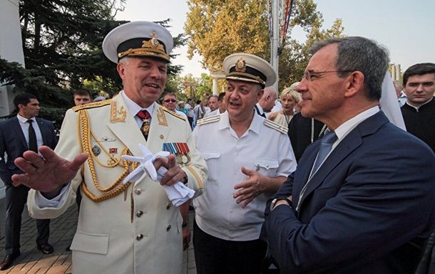 В ЕС уже пообещали, что не признают ни "губернаторские выборы" в оккупированном Россией Севастополе.