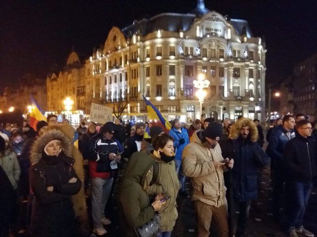 Proteste în Piața Victoriei, după cererea de revocare a șefei DNA