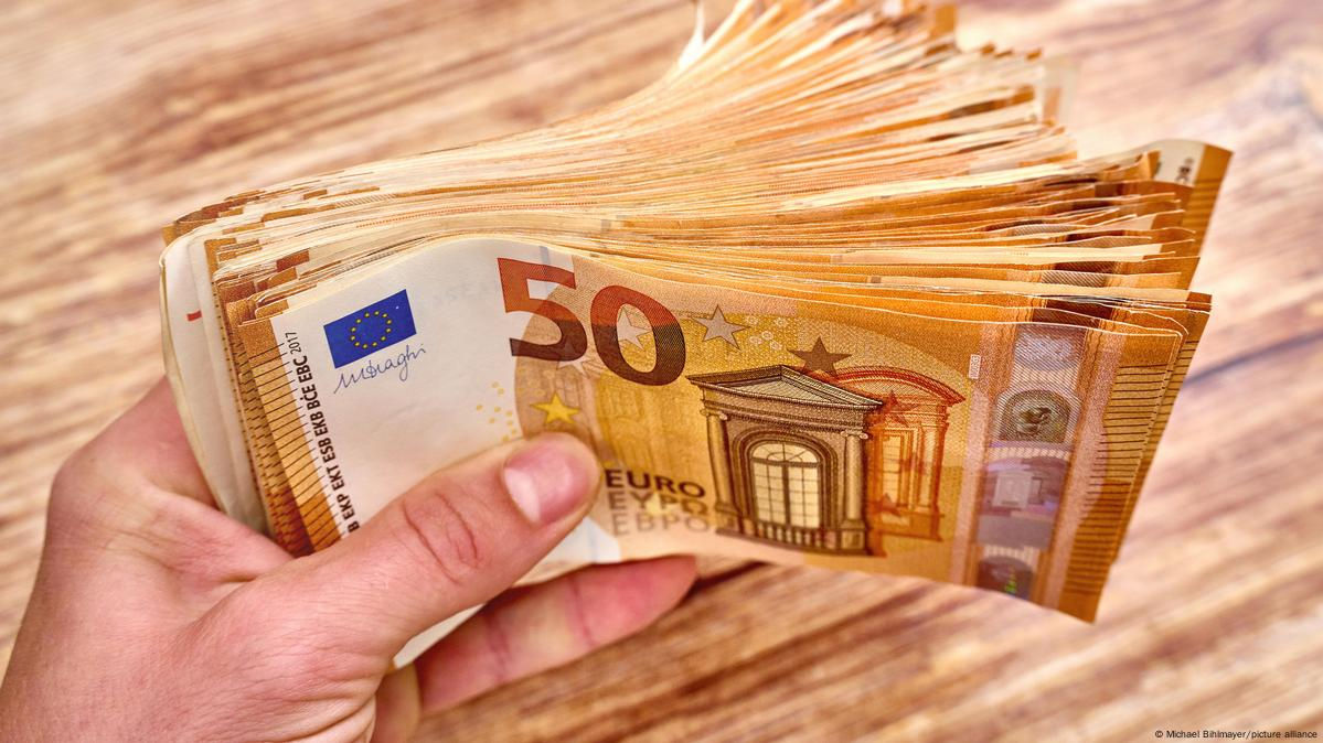 Молдова получила 1,44 млрд евро внешней помощи: половина — гранты.