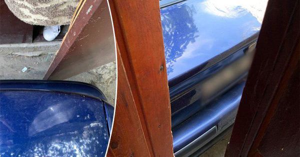Водитель в Кишиневе заблокировал вход в подъезд.