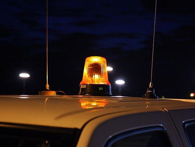 За использование оранжевых "мигалок" водитель был оштрафован на 72 условные единицы, что составляет 3 600 леев, с наложением пяти штрафных очков. Фото символ: agrosbornik.ru.