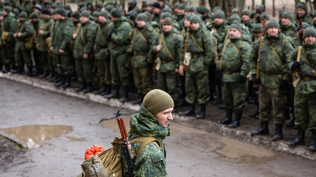 В Сети зафиксировали более 615 тыс. фейков о проведении частичной мобилизации в РФ.