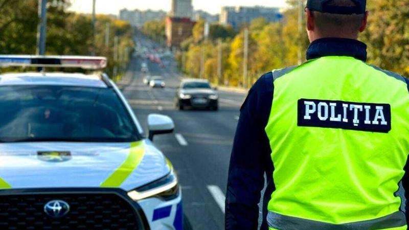 Un bărbat, amendat cu 60.000 de lei pentru coruperea polițiștilor: A propus 300 de lei pentru „ceai”.