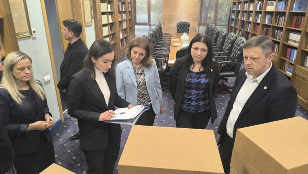CEC a prezentat Curții Constituționale documentele și materialele privind rezultatele referendumului.