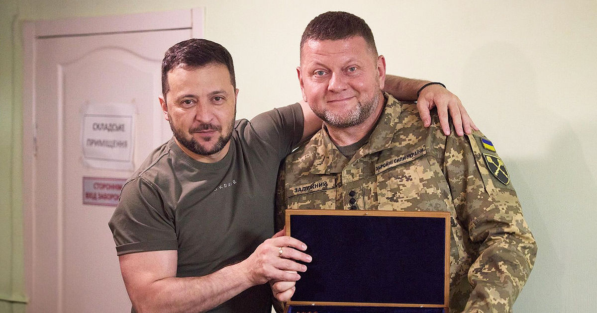 Зеленский присвоил звание Героя Украины Залужному и Буданову.
