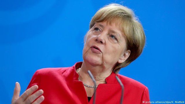Angela Merkel, filmată cum cântă pentru un nou mandat. Foto: mynet.com