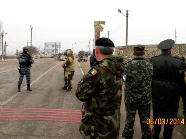 При попытке экспертов пройти на территорию республики со стороны границы были произведены предупреждающие выстрелы.