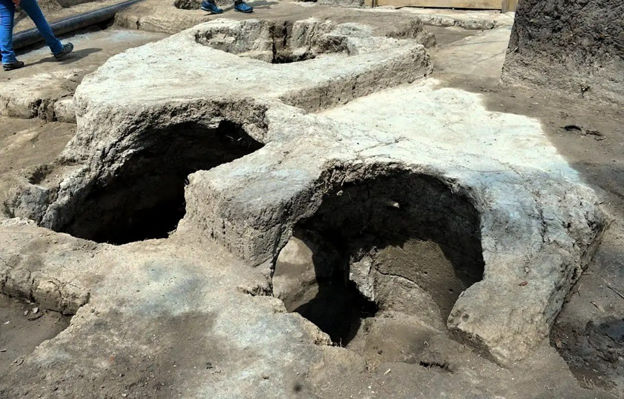 Археологи обнаружили гробницы возрастом 3 тысячи лет в Мексике.