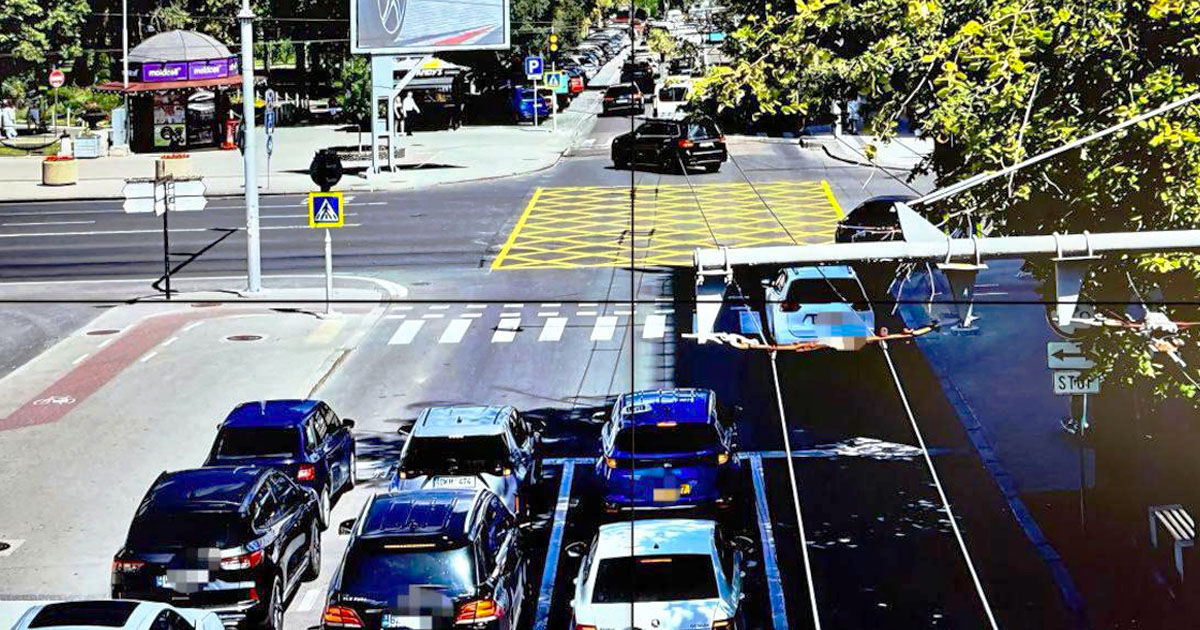 Amenzi de până la 600 de lei pentru ignorarea marcajelor galbene în trafic.
