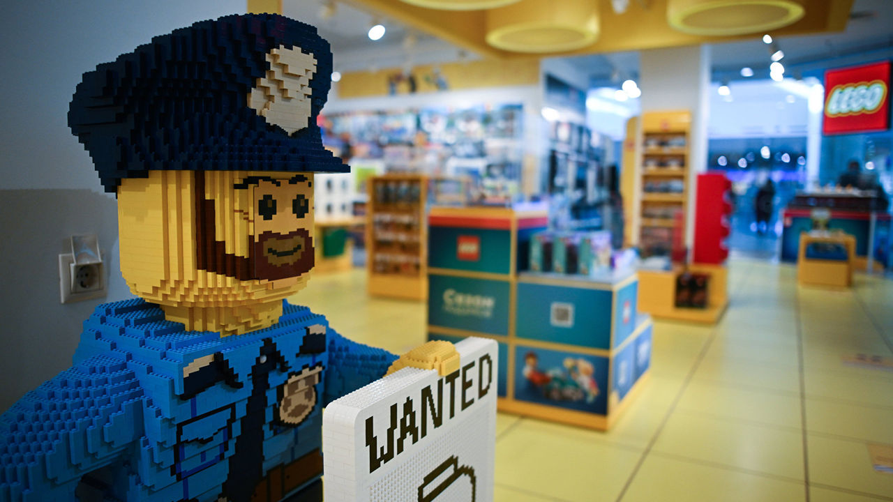 Магазины Lego в России сменят название на «Мир кубиков».