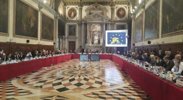 Comisia de la Veneția: Finanțarea partidelor politice din diaspora