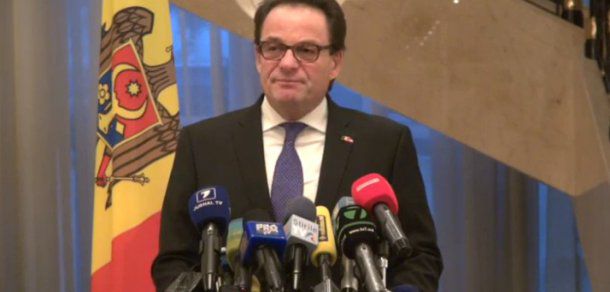 Ion Păduraru și-a retras candidatura la funcția de prim-ministru. Foto: privesc.eu