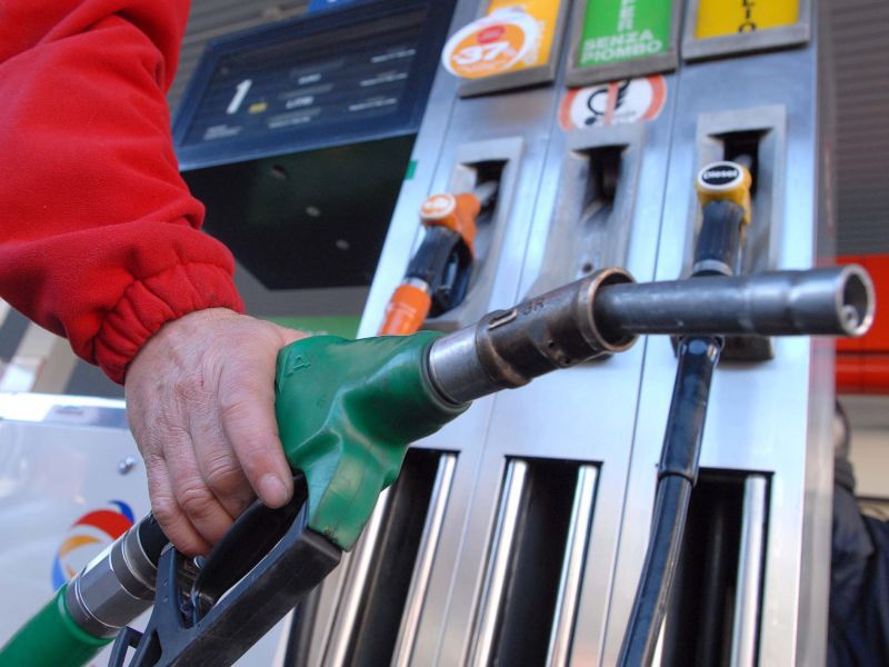 Cotațiile petrolului continuă o pantă descendentă în ultimele săptămâni.