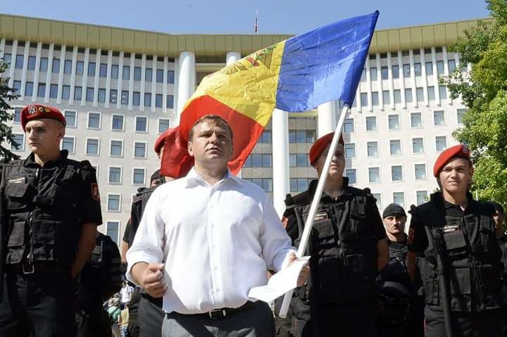 ЦИК вынесет решение об отмене выборов в Кишиневе.