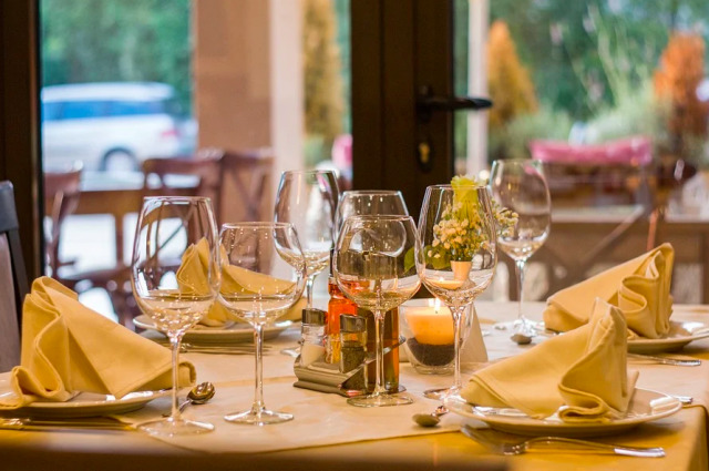 Работодатели в сфере HoReCa требуют моратория на проверки.