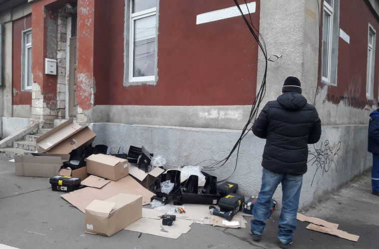 В столице установлено более 50 звуковых светофоров.