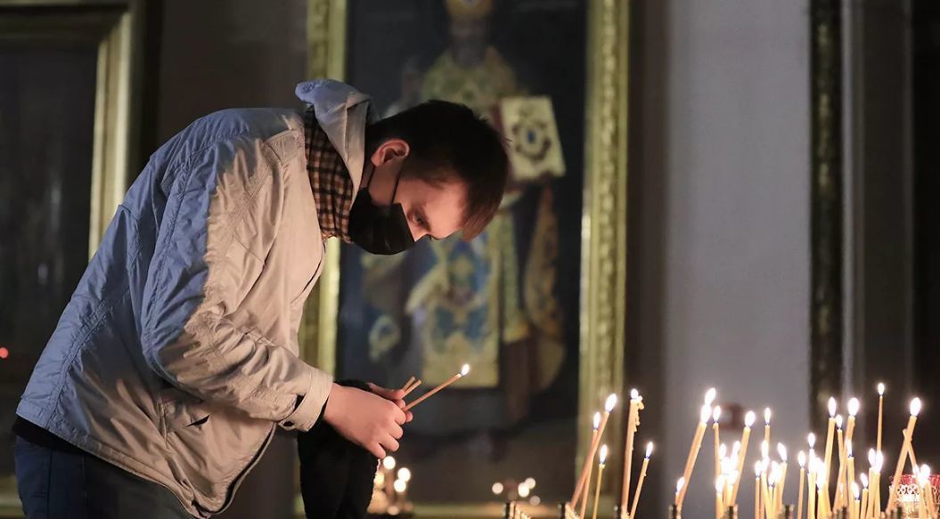 Священник: Важно уметь различать коммерческую Пасху и религиозную Пасху.