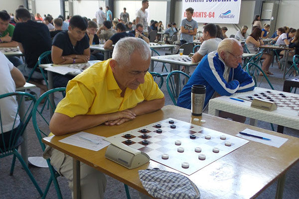 Ion Dosca a cucerit un nou titlu mondial la jocul de dame