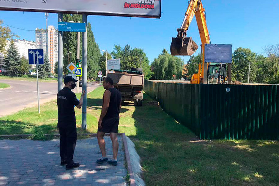 Приостановлено строительство заправки на Рышкановке.