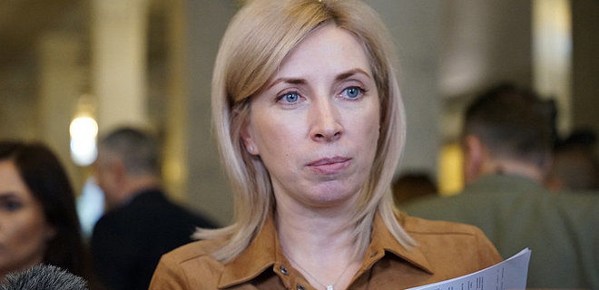 Украина требует открыть гуманитарный коридор из Мариуполя в Бердянск.