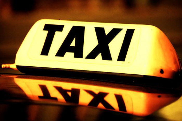 Impozite taximetriștilor: Călătoriile cu taxiul s-ar putea scumpi