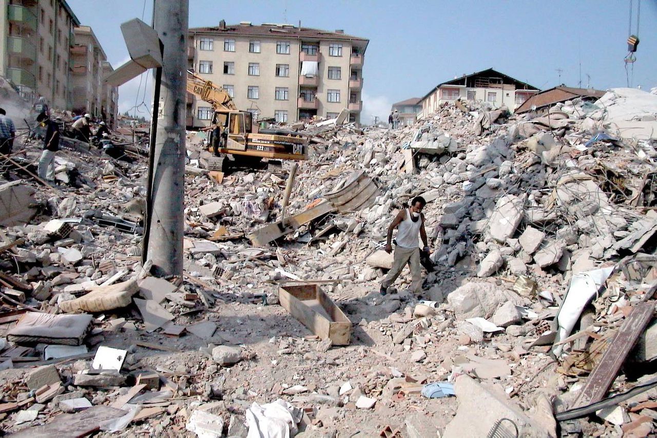 Seismul cu magnitudinea de 7,8 care a zguduit sâmbătă Nepalul este cel mai devastator din ultimii 80 de ani.