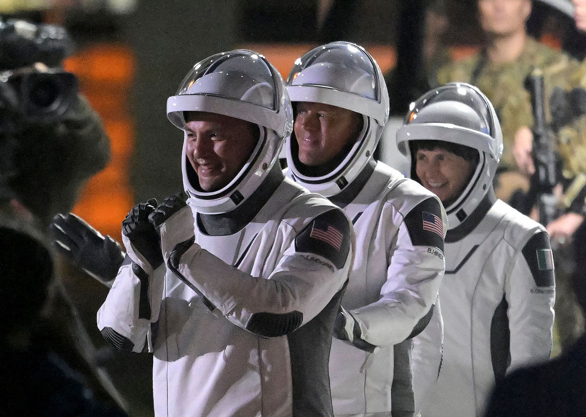 SpaceX осуществил самый быстрый полет астронавтов на МКС.