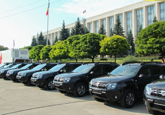 România va oferi Republicii Moldova 51 de automobile de model „Dacia Duster” în valoare de 800 de mii de euro, informează NOI.md cu referire la presă română .