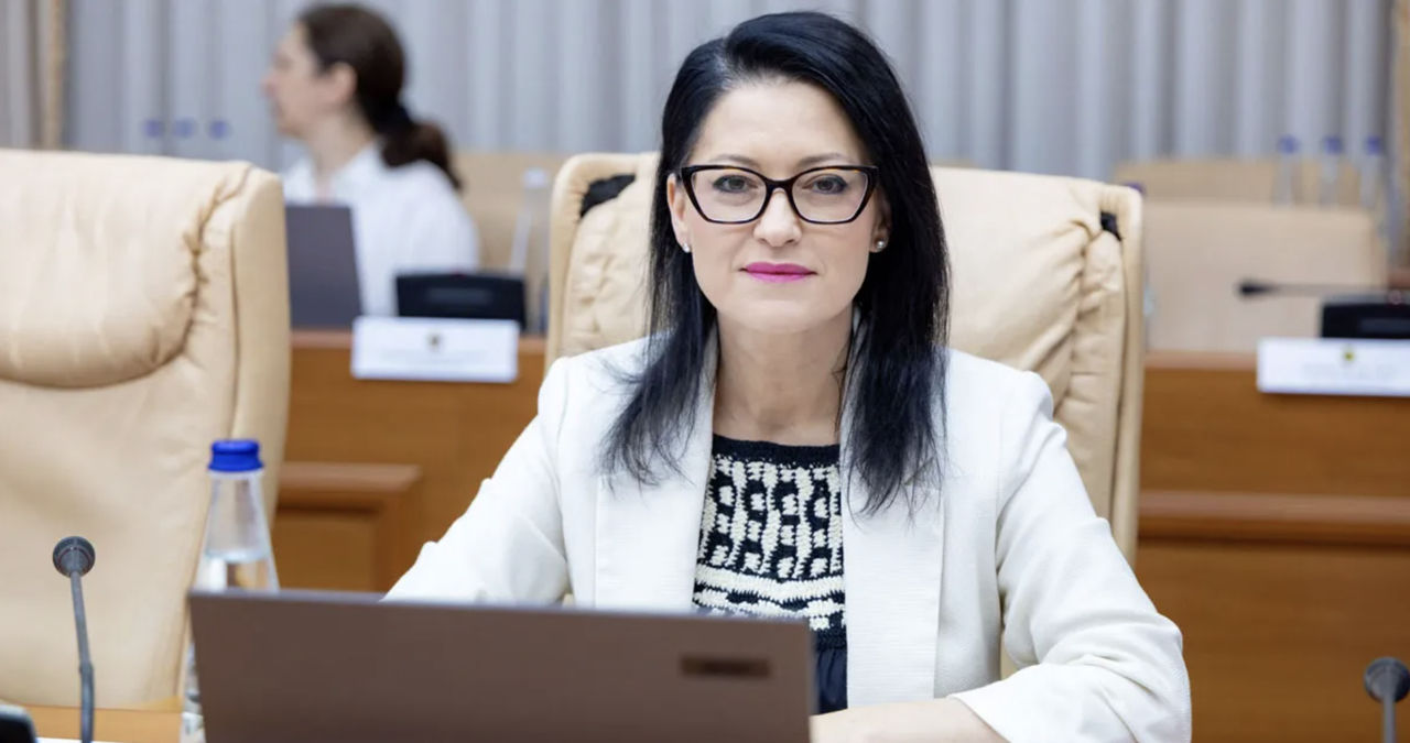 Госслужащих в Молдове защитят от абьюза.