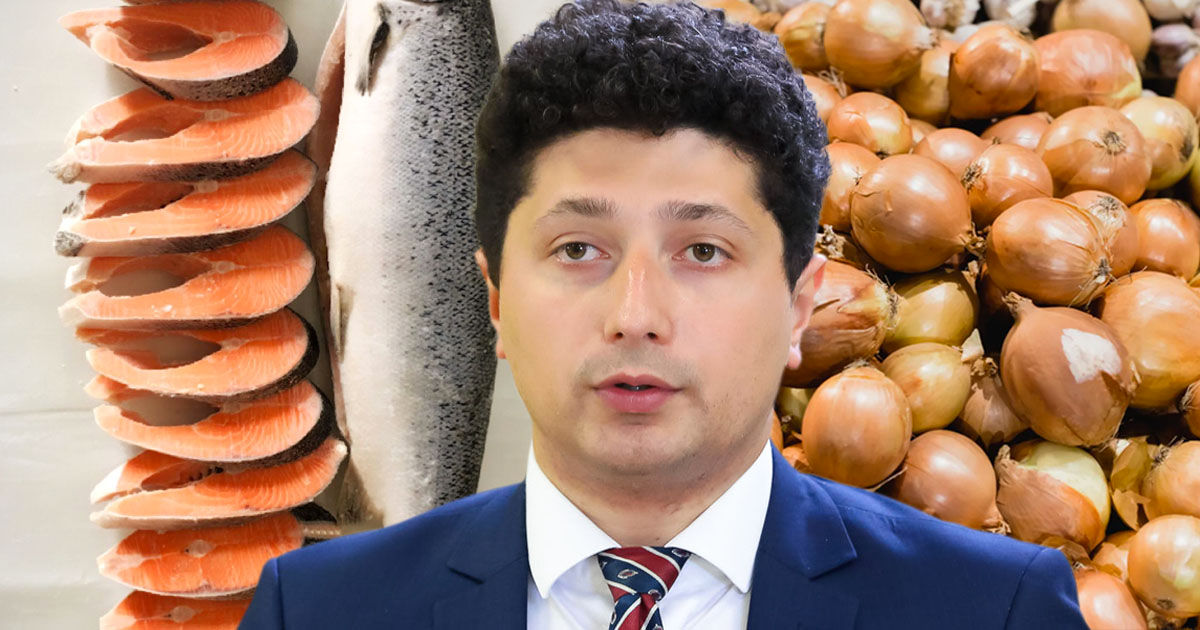 Мариан пояснил, почему лук и семгу исключили из списка социально значимых продуктов.