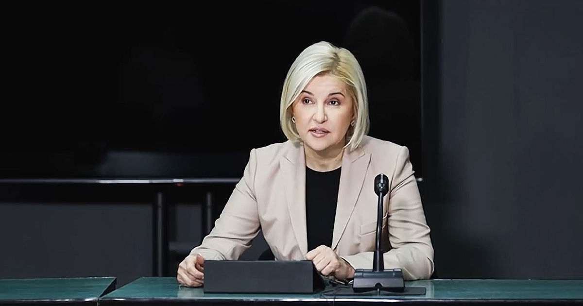 Влах: Необходимо вынести на референдум вопрос о нейтралитете страны.