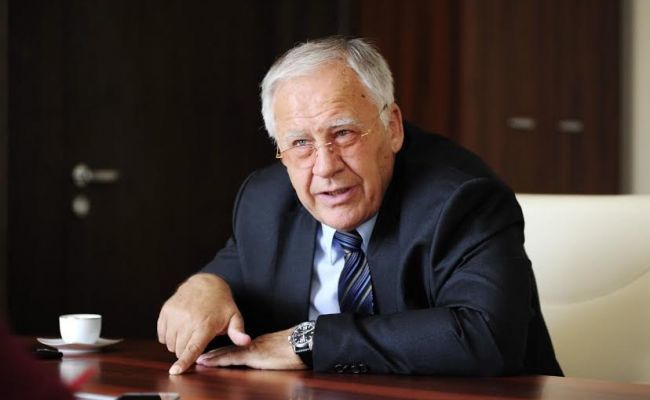 Дьяков: Депутаты поздно вечером собрались на парламентское заседание.