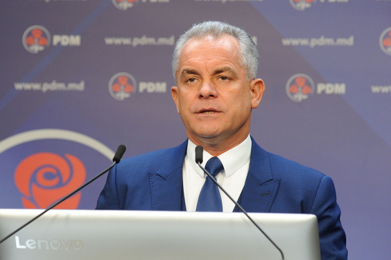 Ранее бизнесмен был дважды заочно арестован в России по другим уголовным делам. 
