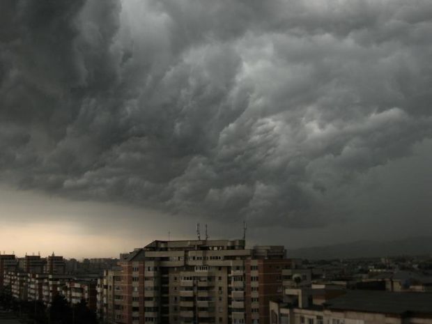 În weekend ne vom bucura de temperaturi ridicate de până la +15 grade, însă ploile își vor face simțită prezența.