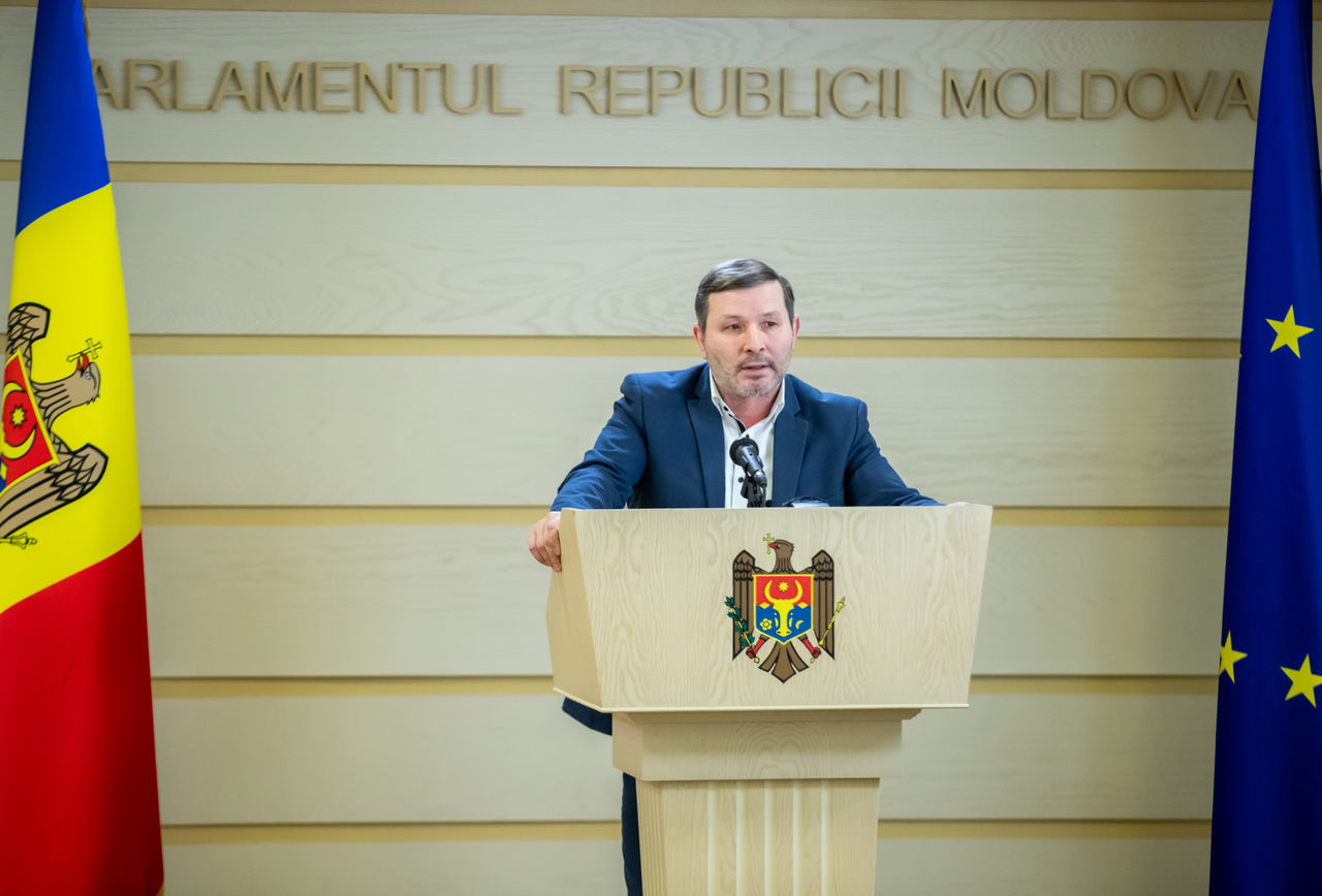 Депутат БКС Раду Мудряк.