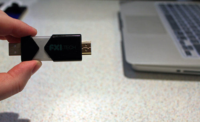 USB Killer a apărut prima dată în martie curent. Foto: laptopmag.com