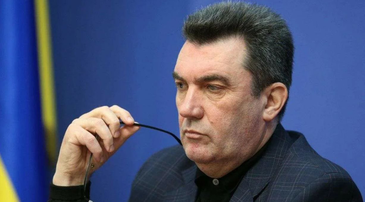 Данилов: От России можно ожидать три-четыре обстрела большой мощности.