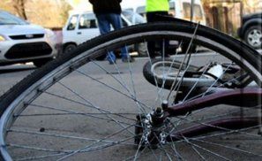 Un biciclist, tamponat cu maşina de un consilier raional din Orhei. Foto: presaonline.com
