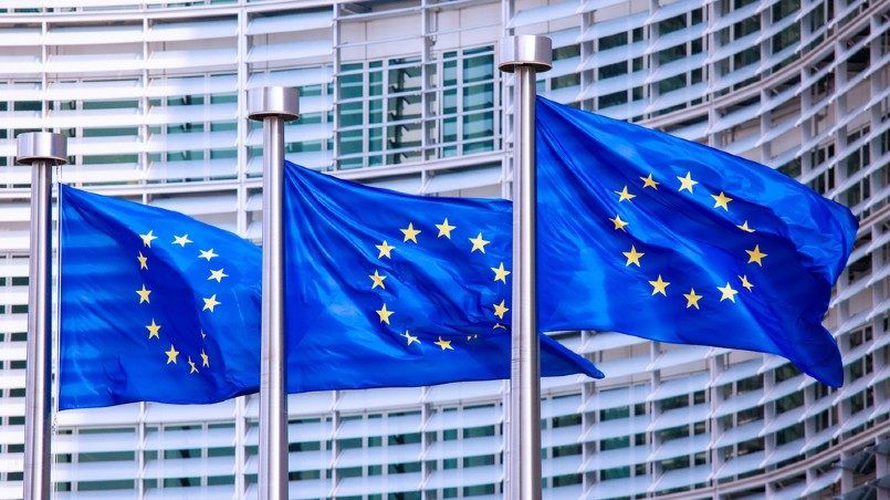 Еврокомиссия еще в 2017 году предлагала фармкомпаниям разрабатывать вакцины от коронавирусов.
