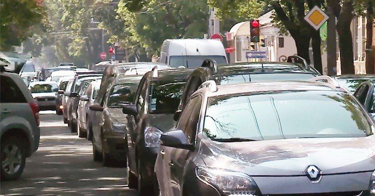 Почти треть всего автотранспорта страны приходится на Кишинёв.