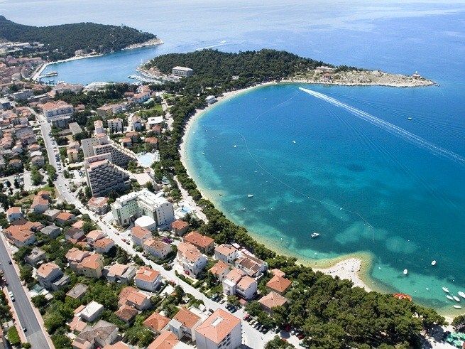 Reintrarea Portugaliei în criză ar reprezenta o lovitură dată moralului din Uniunea Europeană , care se confruntă deja cu creştere economică slabă.