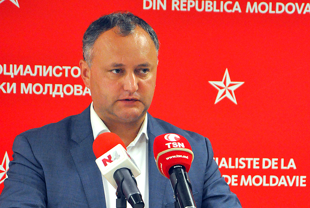 Додон министру экономики: "Я подарю ему карманный калькулятор".