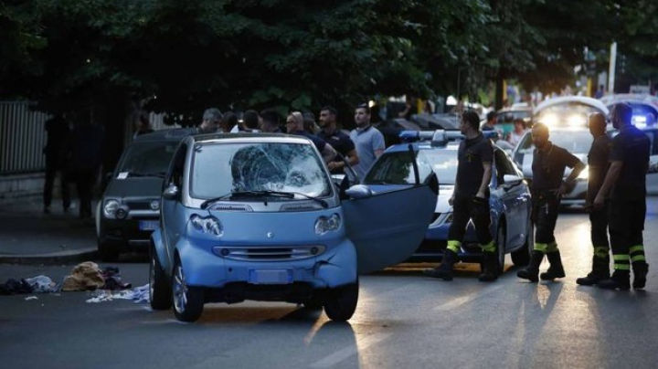 Prăpăd pe drum! O șoferiță drogată și fără permis a condus nebunește