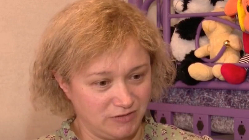 Учительница из столицы решила стать приемной матерью маленькому мальчику.