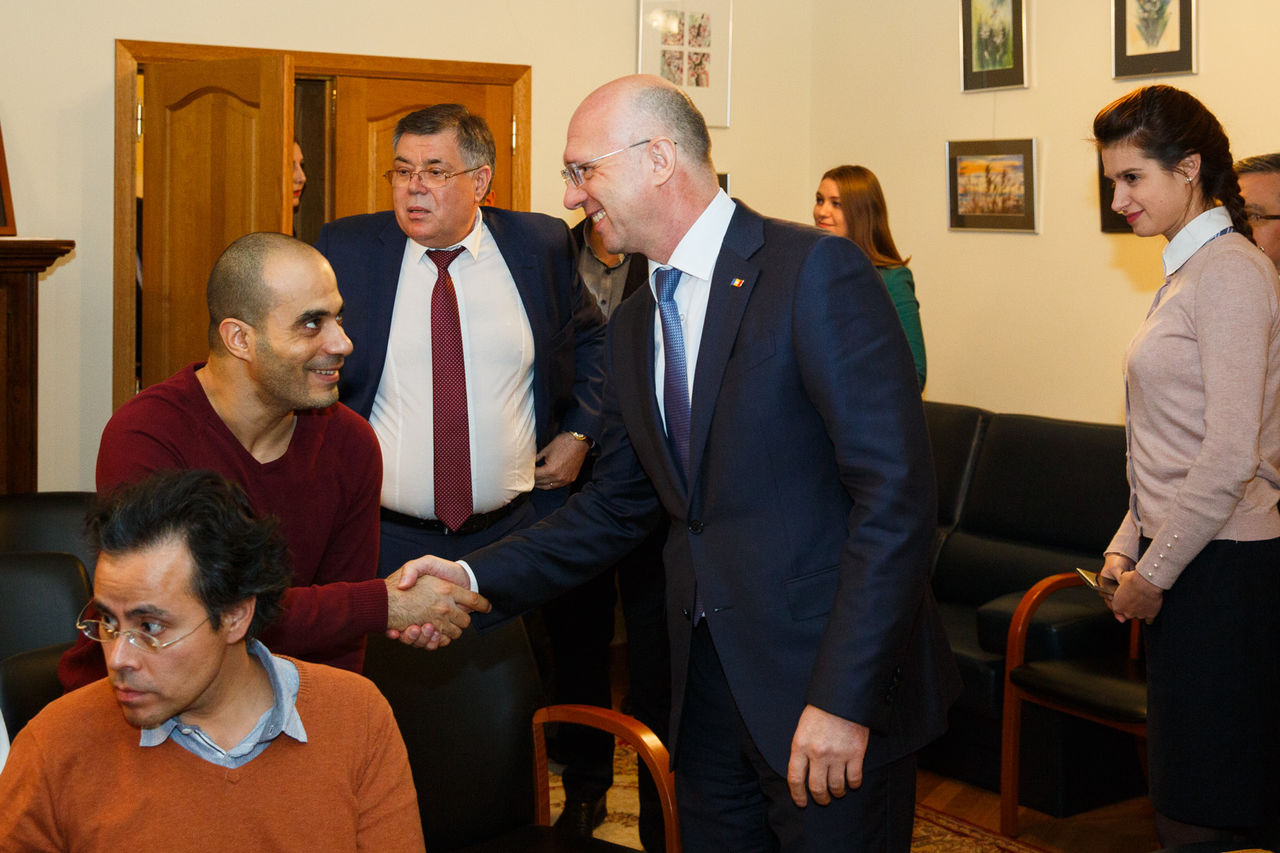 Pavel Filip, discuții cu Diaspora moldovenească din Belgia
