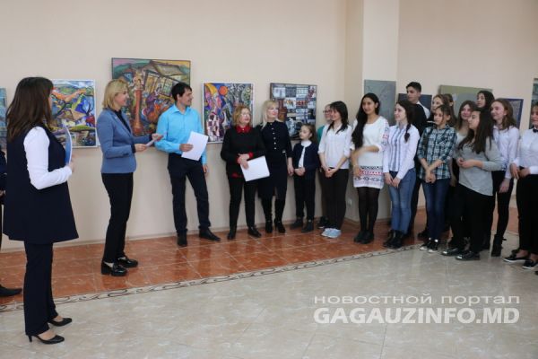 Юных музыкантов и художников из Гагаузии наградили в Комрате.