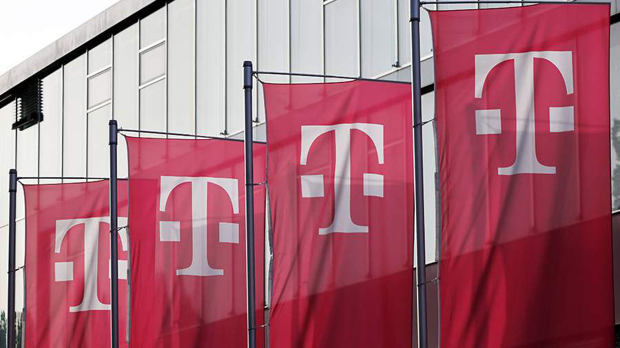 Хакеры украли данные 37 млн абонентов оператора связи T-Mobile в США.